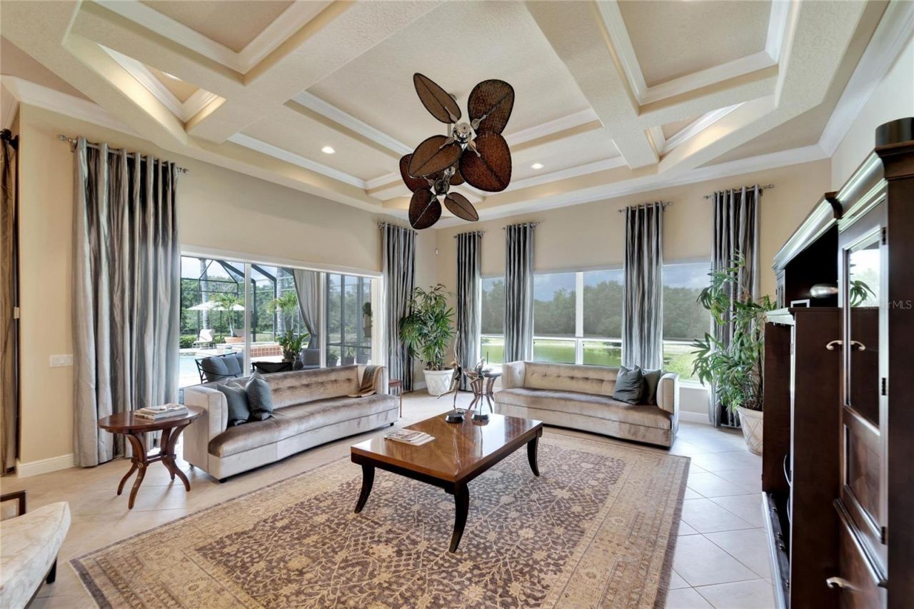 15101 Kestrelglen Way, Lithia, FL 33547 Photo