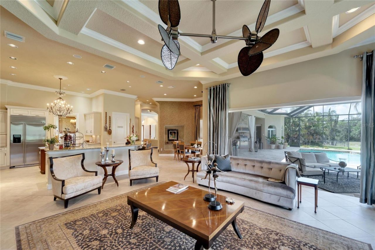 15101 Kestrelglen Way, Lithia, FL 33547 Photo