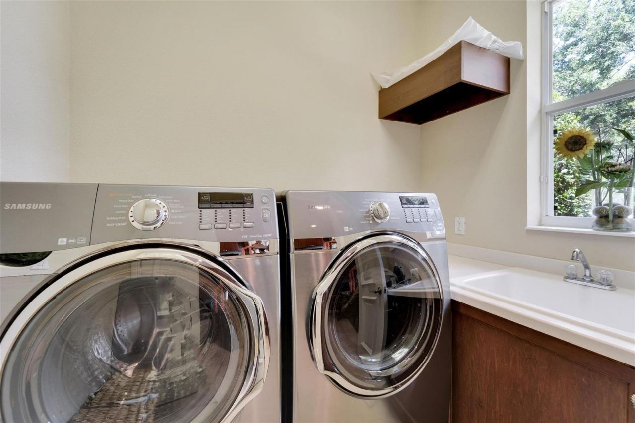 15101 Kestrelglen Way, Lithia, FL 33547 Photo