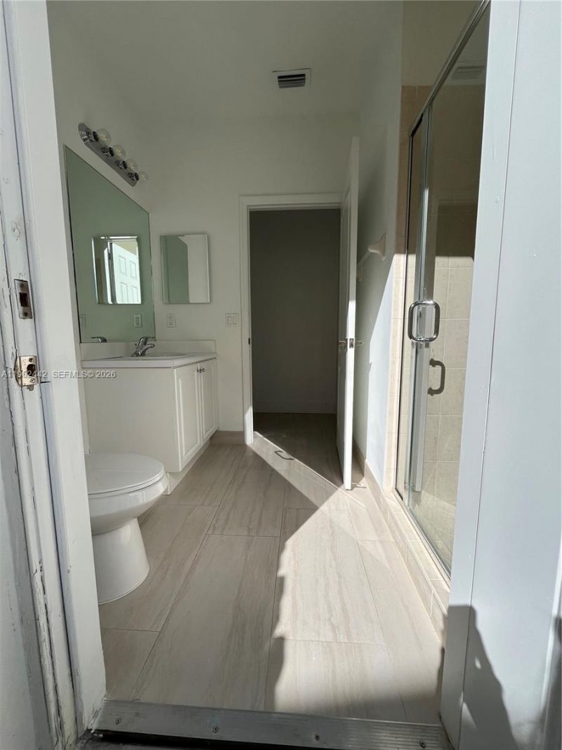 238 NE 31st Ave, Unit Efficiency, Homestead, FL 33033 Photo