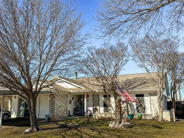 1324 N Creek Drive, Saginaw, TX 76179