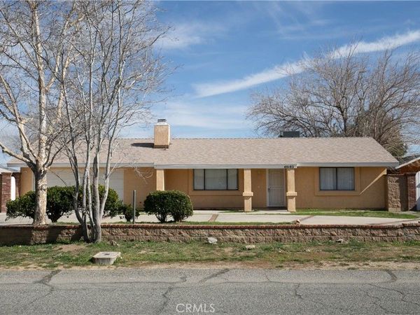 40182 179th E, Lake Los Angeles, CA 93591