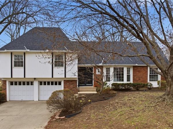 7230 Goodman Street, Overland Park, KS 66204