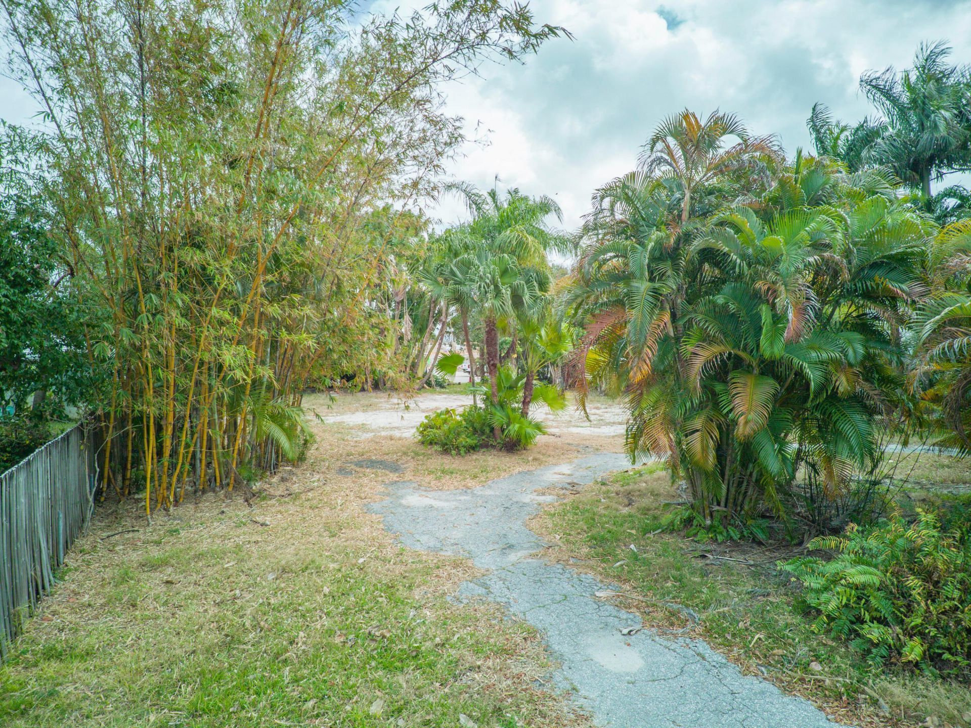 1118 S Palmway, Lake Worth Beach, FL 33460 Photo