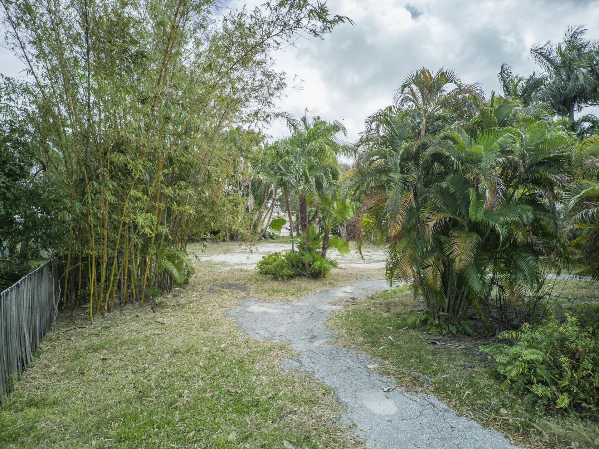 1118 S Palmway, Lake Worth Beach, FL 33460 Photo