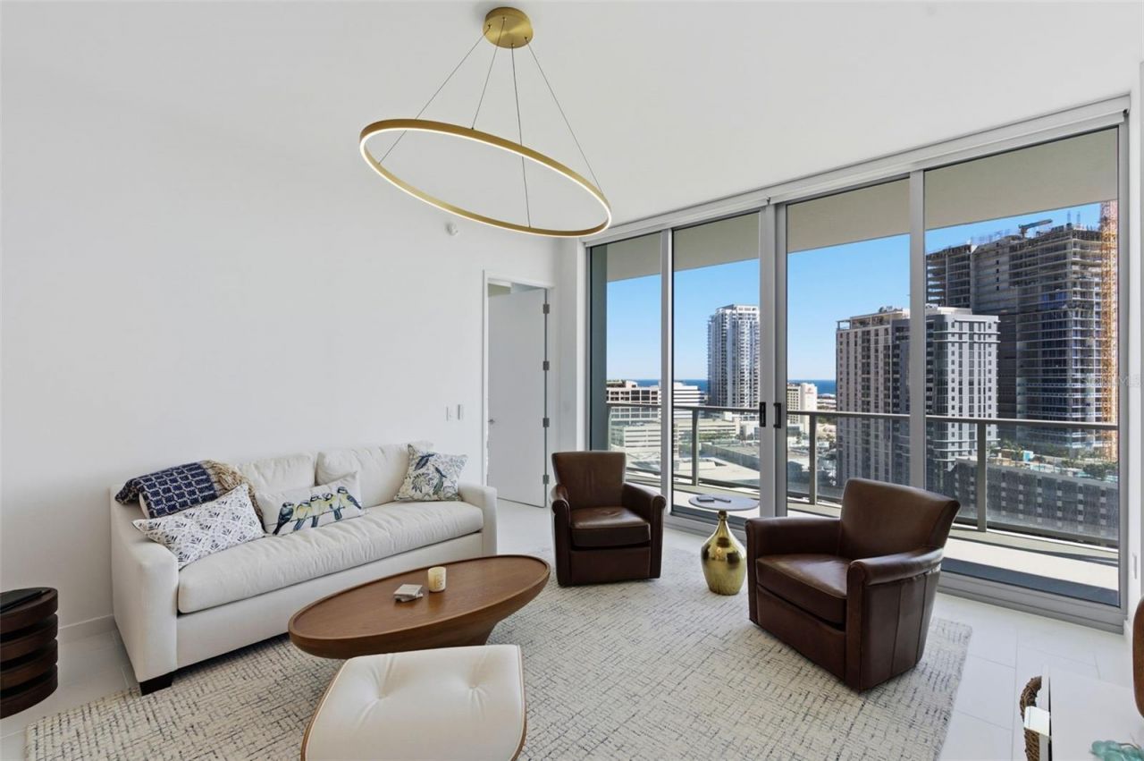 400 Central Avenue, Unit 1504, Saint Petersburg, FL 33701 Photo