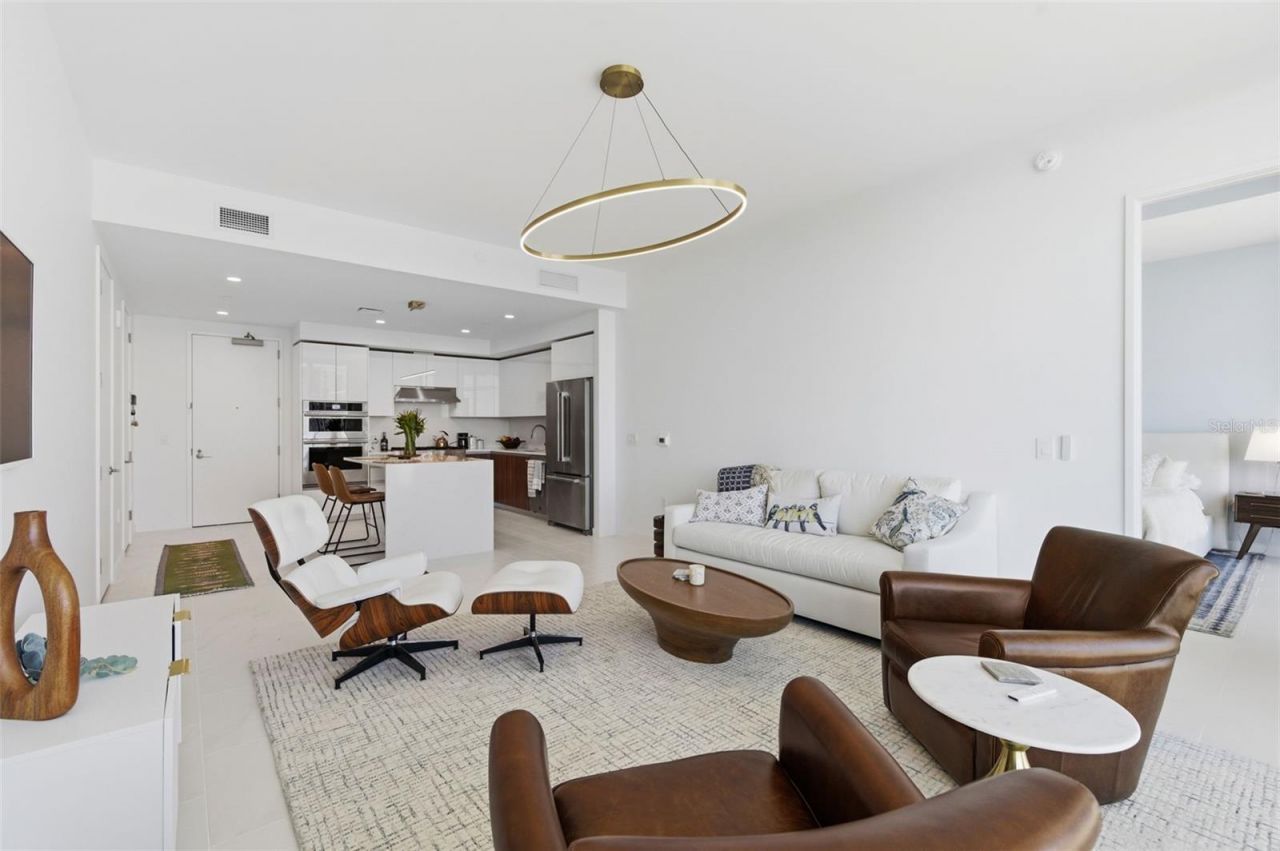 400 Central Avenue, Unit 1504, Saint Petersburg, FL 33701 Photo