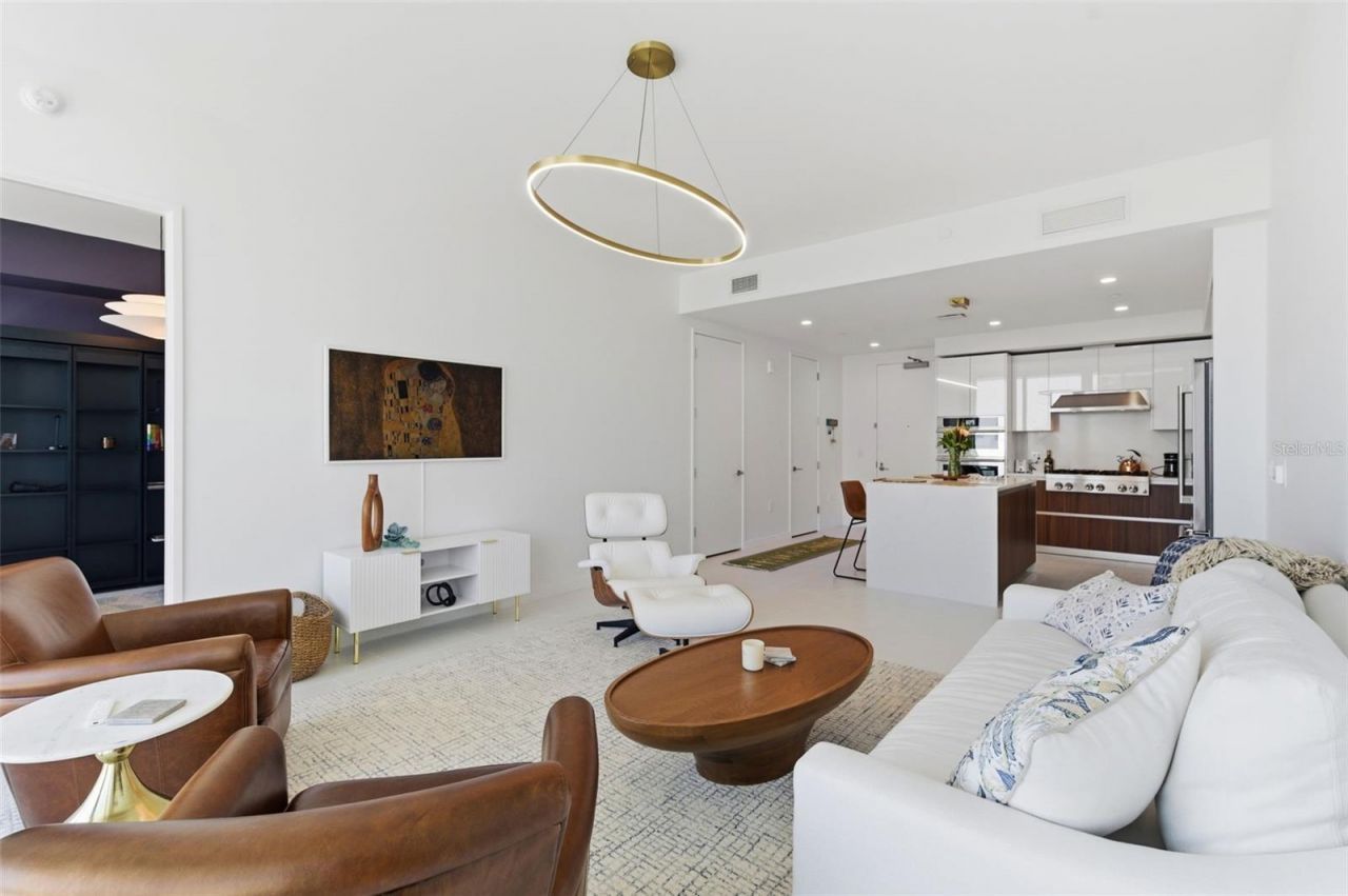 400 Central Avenue, Unit 1504, Saint Petersburg, FL 33701 Photo