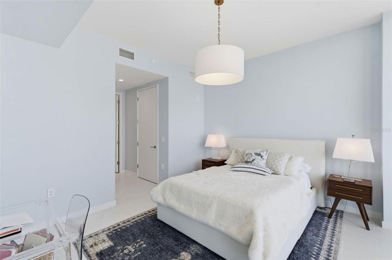 400 Central Avenue, Unit 1504, Saint Petersburg, FL 33701 Photo