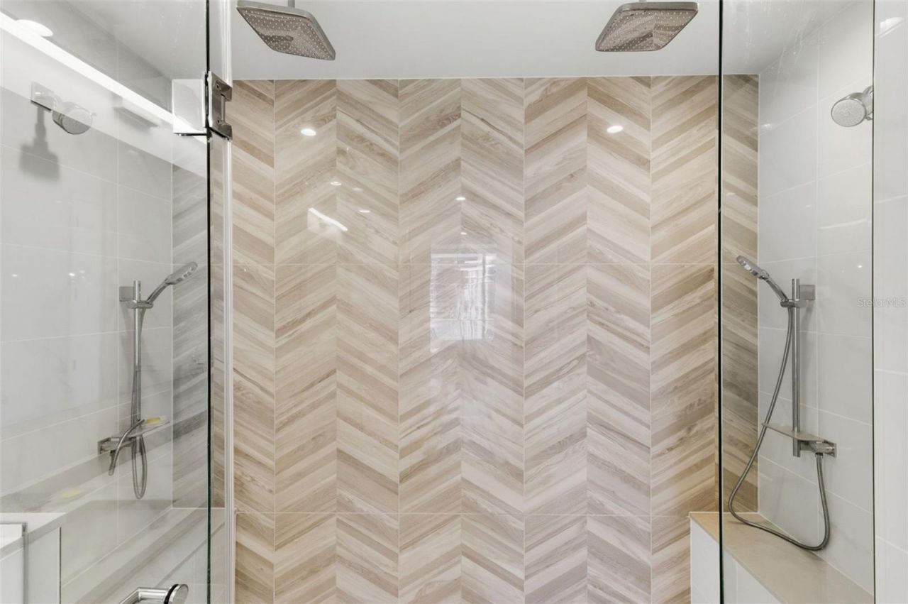 400 Central Avenue, Unit 1504, Saint Petersburg, FL 33701 Photo