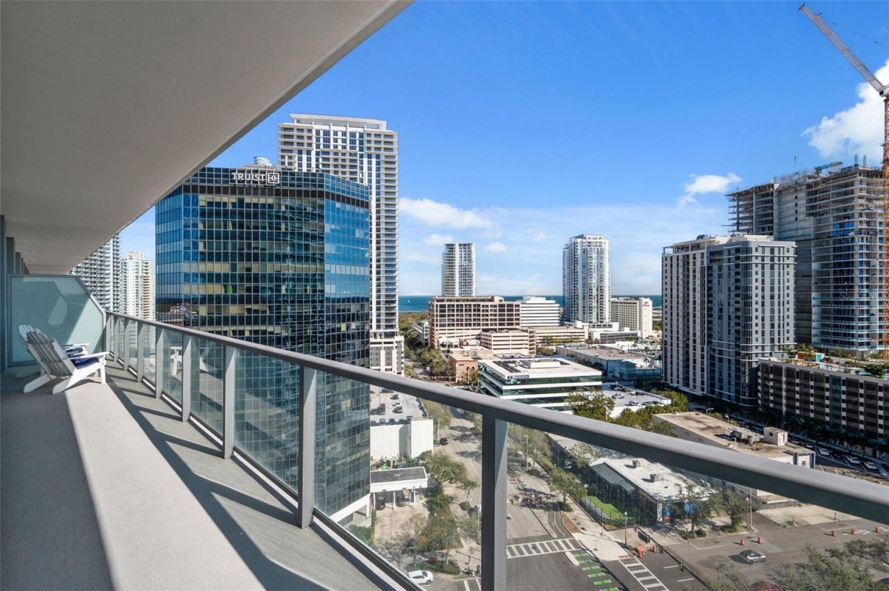 400 Central Avenue, Unit 1504, Saint Petersburg, FL 33701 Photo