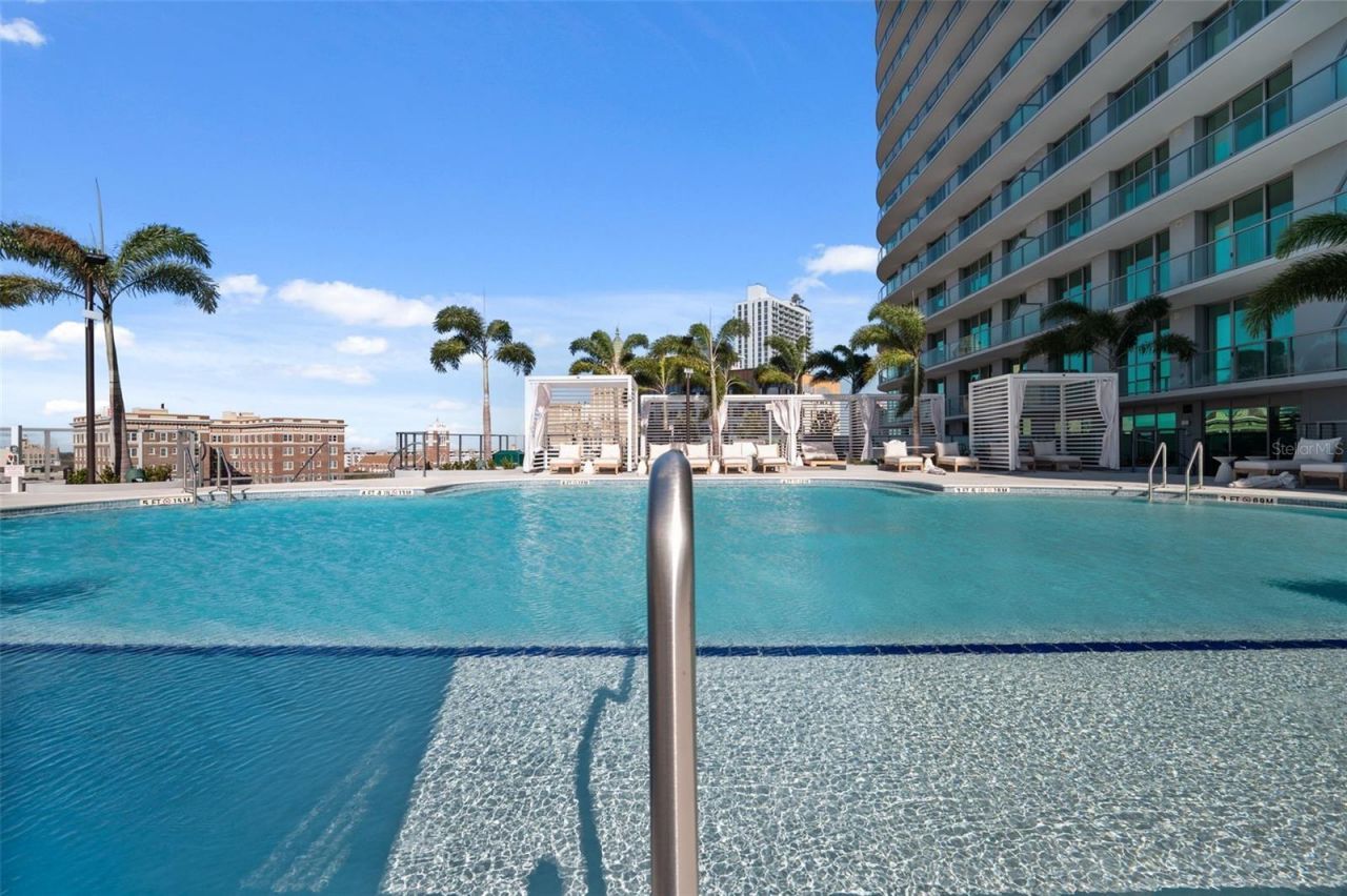 400 Central Avenue, Unit 1504, Saint Petersburg, FL 33701 Photo