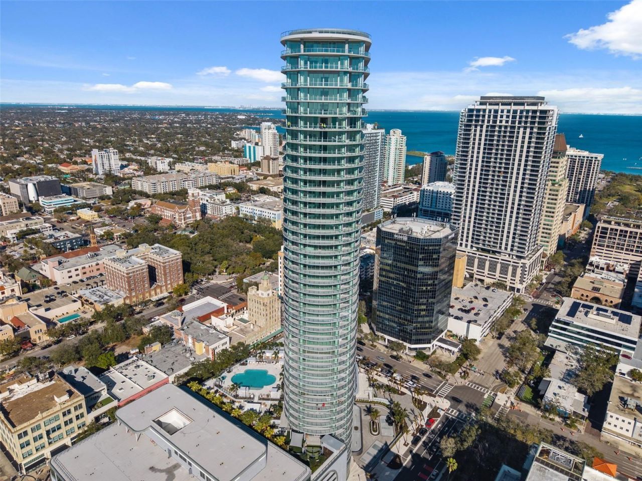 400 Central Avenue, Unit 1504, Saint Petersburg, FL 33701 Photo