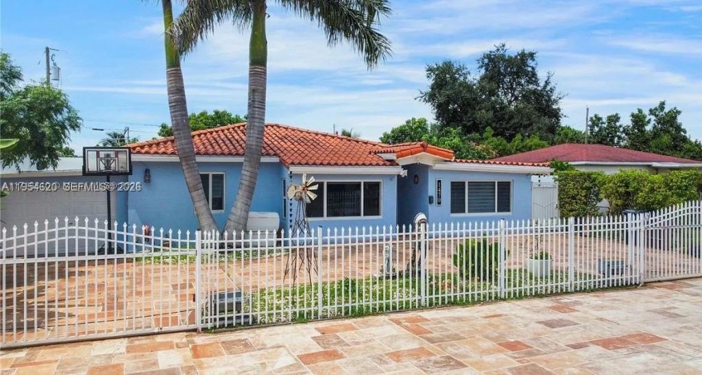 1470 SW 73rd Pl, Miami, FL 33144 Photo