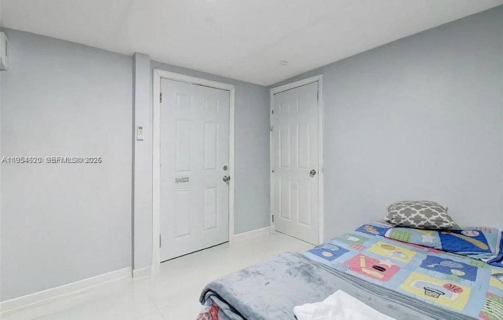 1470 SW 73rd Pl, Miami, FL 33144 Photo