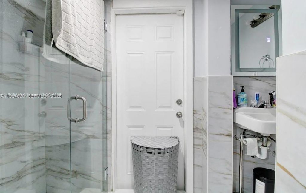 1470 SW 73rd Pl, Miami, FL 33144 Photo