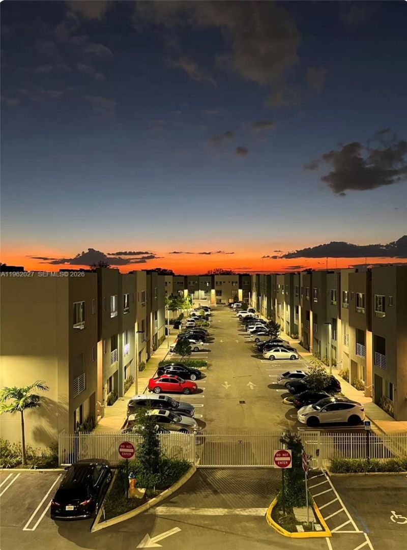19380 NE 26th Ave , Unit 205, Miami, FL 33180 Photo