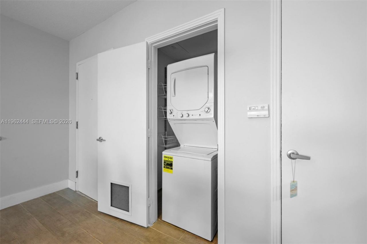 9066 SW 73rd Ct, Unit 2002, Miami, FL 33156 Photo