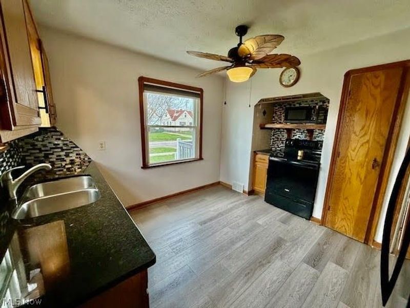 2717 Tuxedo Avenue, Parma, OH 44134 Photo 7