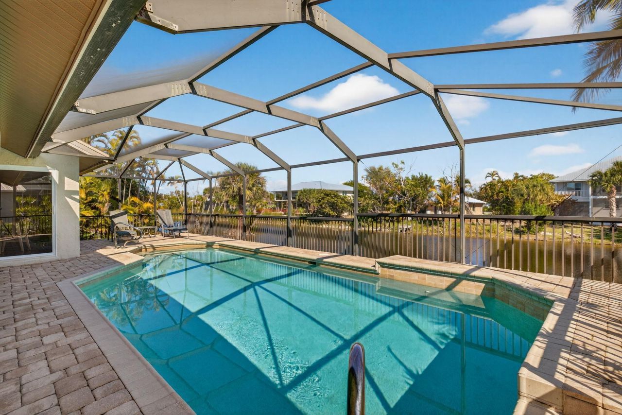 686 Emeril Ct, Sanibel, FL 33957 Photo