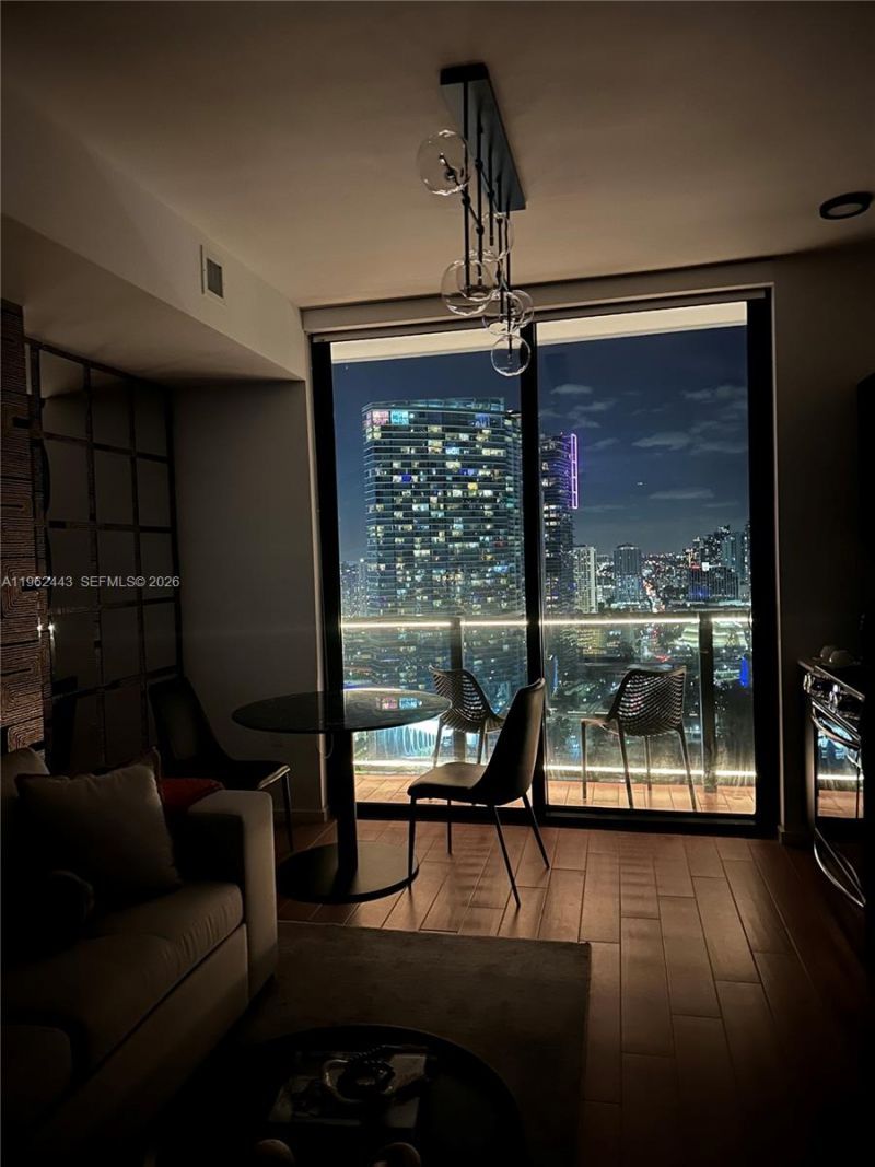 398 NE 5th St , Unit 3008, Miami, FL 33132 Photo