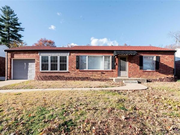 925 Riverview Boulevard , St Louis, MO 63147