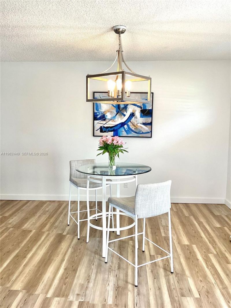 9423 S Hollybrook Lake Dr, Unit 106, Pembroke Pines, FL 33025 Photo