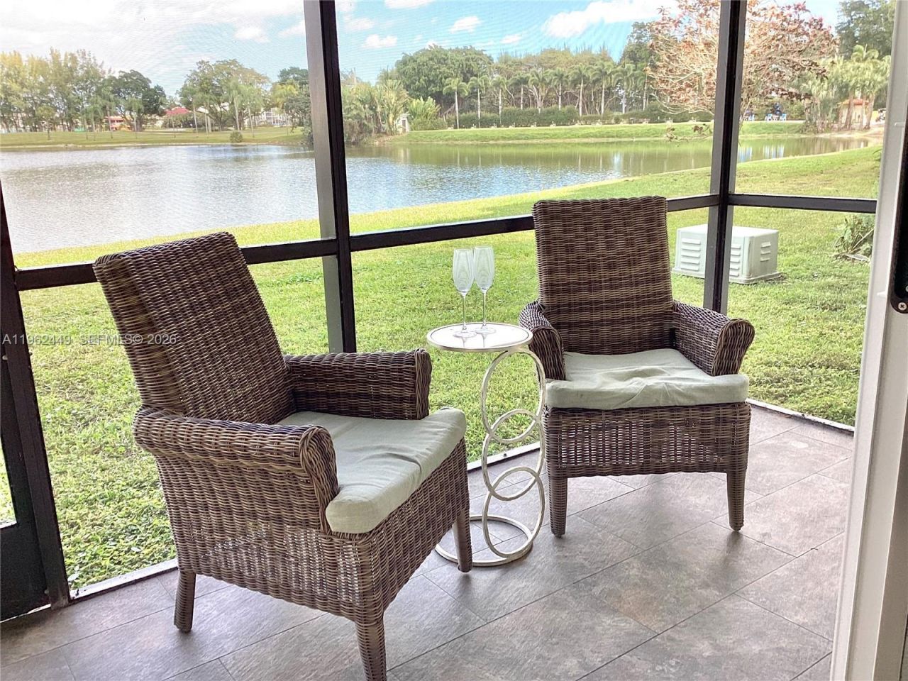 9423 S Hollybrook Lake Dr, Unit 106, Pembroke Pines, FL 33025 Photo