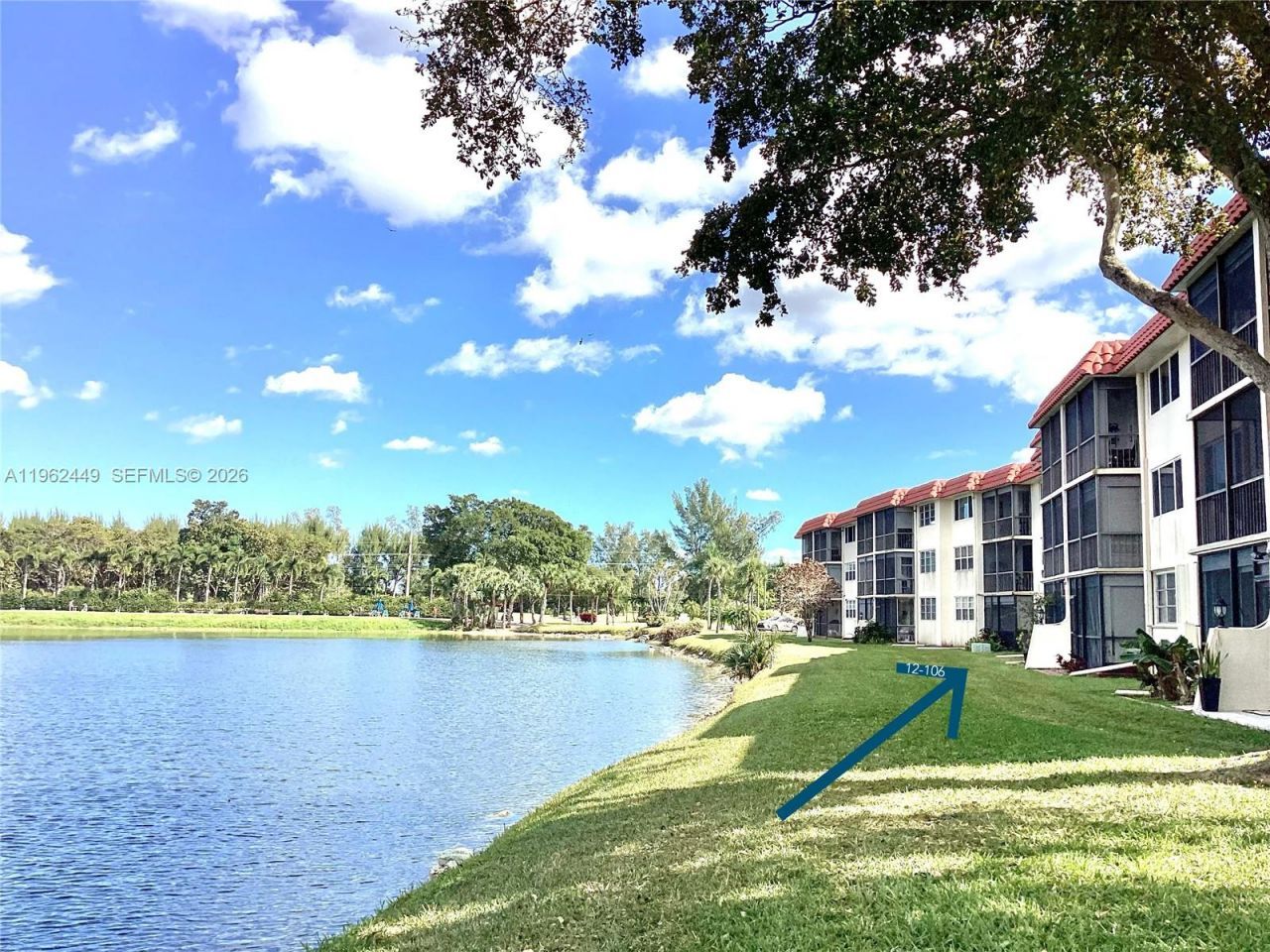 9423 S Hollybrook Lake Dr, Unit 106, Pembroke Pines, FL 33025 Photo