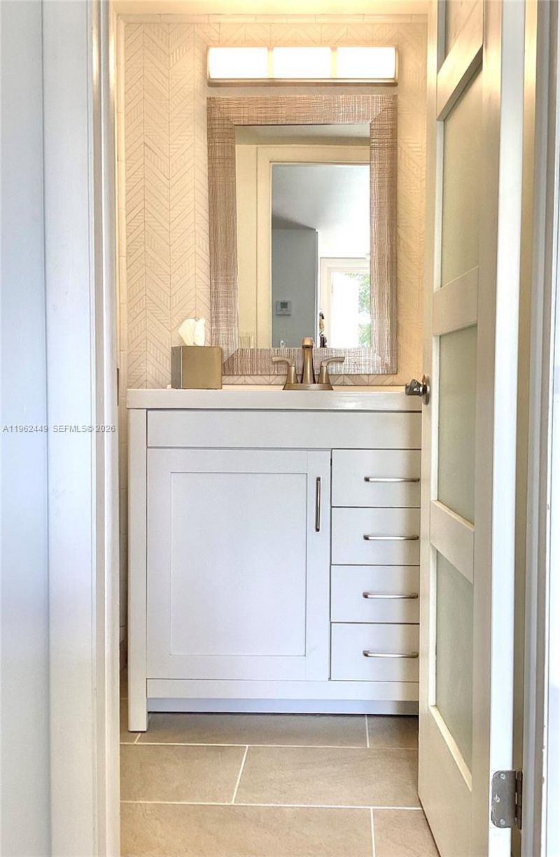 9423 S Hollybrook Lake Dr, Unit 106, Pembroke Pines, FL 33025 Photo