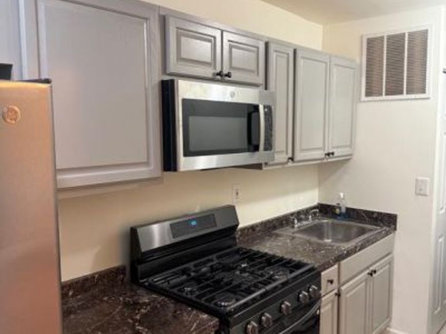 1739 Gales Street Ne, Washington, DC 20002 Main Photo