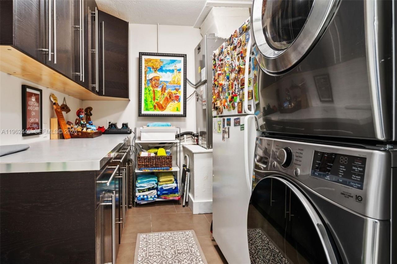 16140 Aberdeen Way, Miami Lakes, FL 33014 Photo