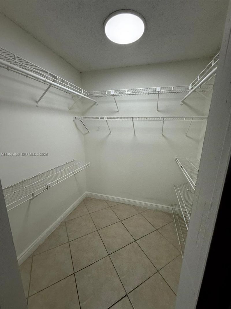 948 E 47th St, Unit 2nd Floor, Hialeah, FL 33013 Photo