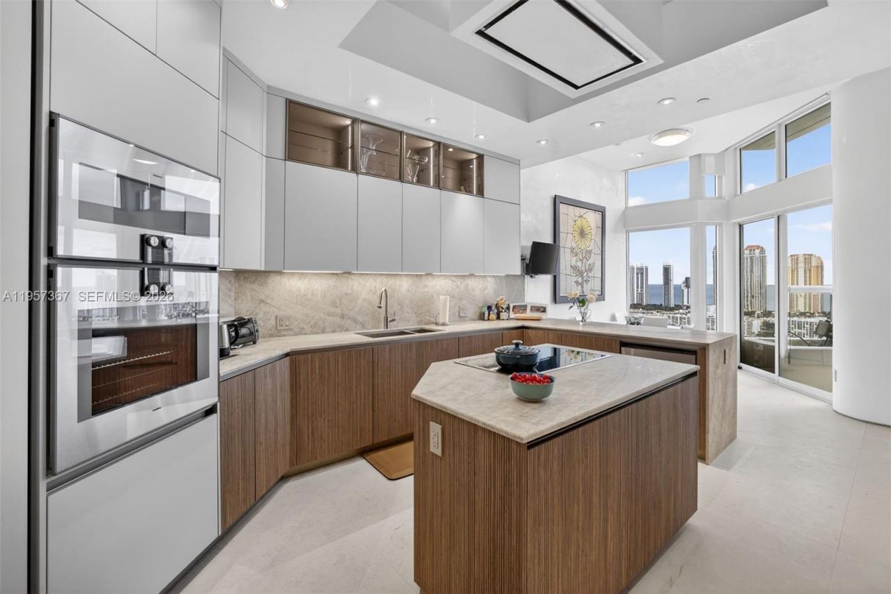 2600 Island Blvd, Unit PH-1, Aventura, FL 33160 Photo