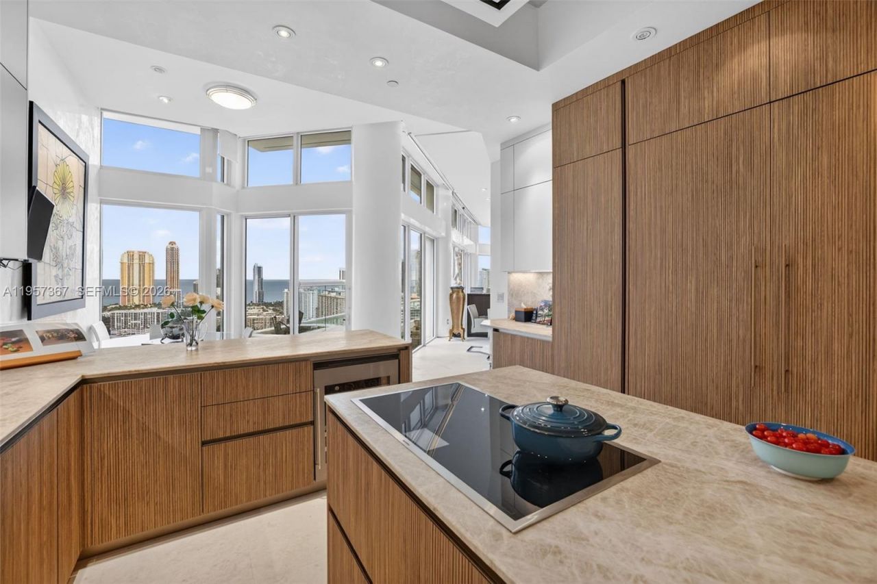 2600 Island Blvd, Unit PH-1, Aventura, FL 33160 Photo