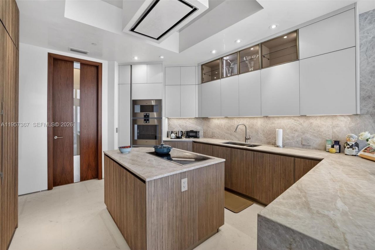 2600 Island Blvd , Unit PH-1, Aventura, FL 33160 Photo