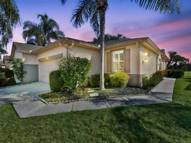 2019 ACADIA GREENS DRIVE, Unit 34, SUN CITY CENTER, FL 33573