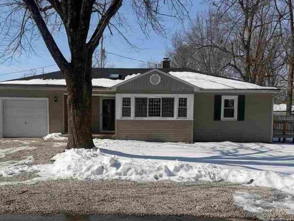 940 N Washington Street, Brazil, IN 47834