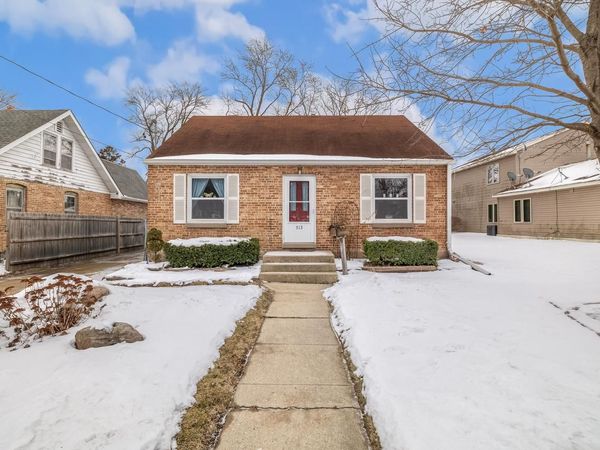 513 Sugar Creek STREET, Delavan, WI 53115