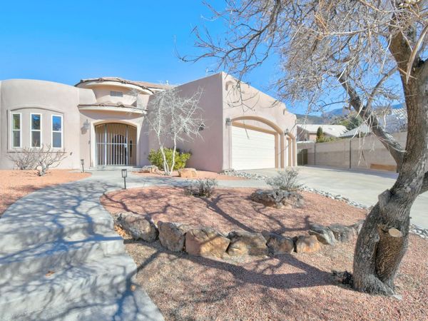 13717 Crested Butte Drive NE, Albuquerque, NM 87112