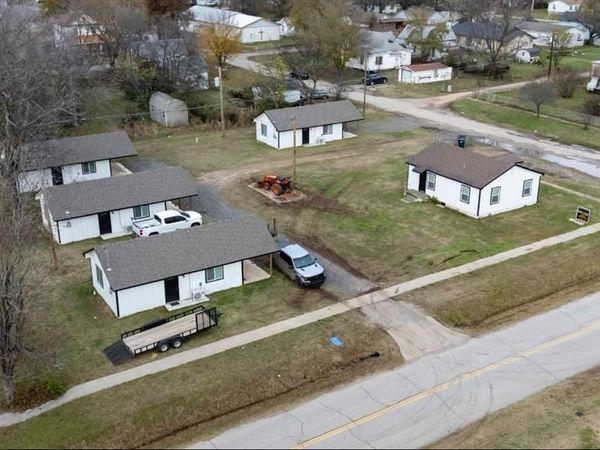 402 N 6th Avenue, Stroud, OK 74079