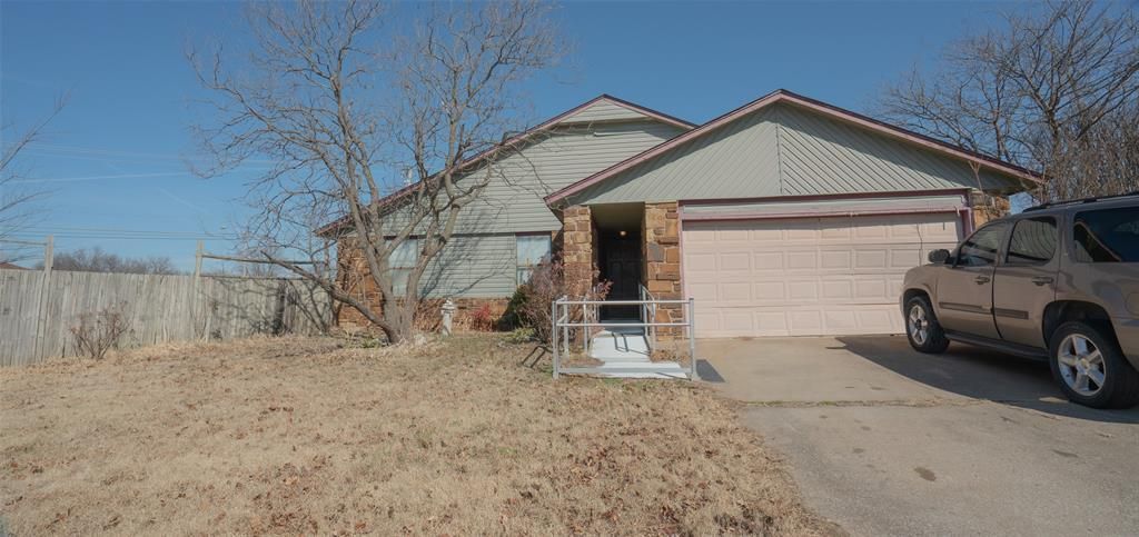 501 E 141st Place, Glenpool, OK 74033 Main Photo