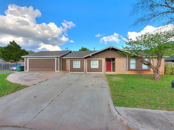 1300 San Fidel Lane, Edmond, OK 73003