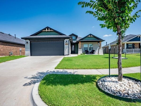 11109 NW 136th Terrace, Yukon, OK 73099