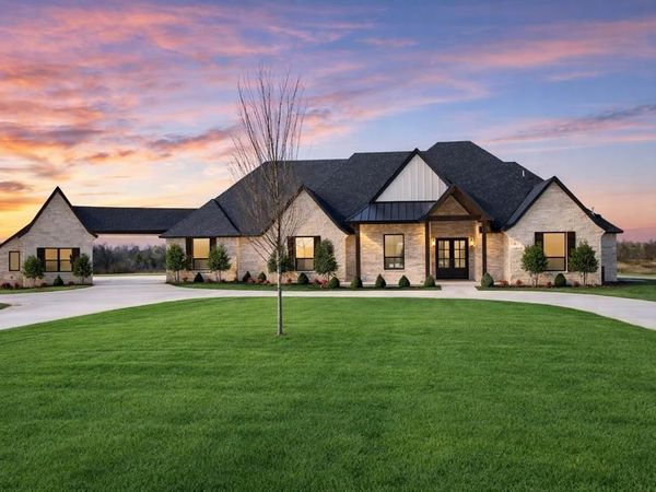 10701 Kase Drive, Mustang, OK 73064