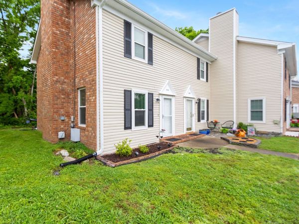 290 Donna Dr, Unit E, Hendersonville, TN 37075