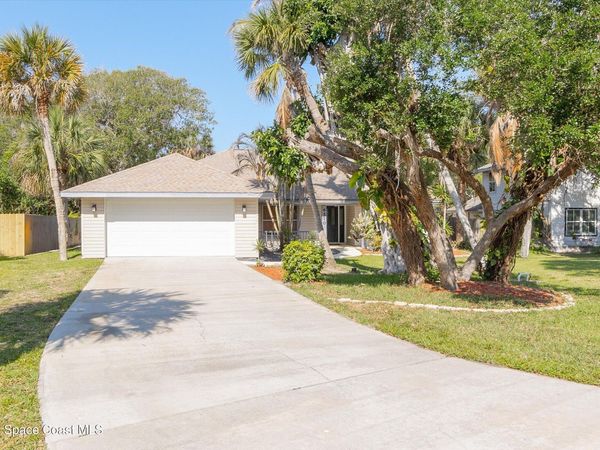 6570 S Floridana Avenue S, Melbourne Beach, FL 32951