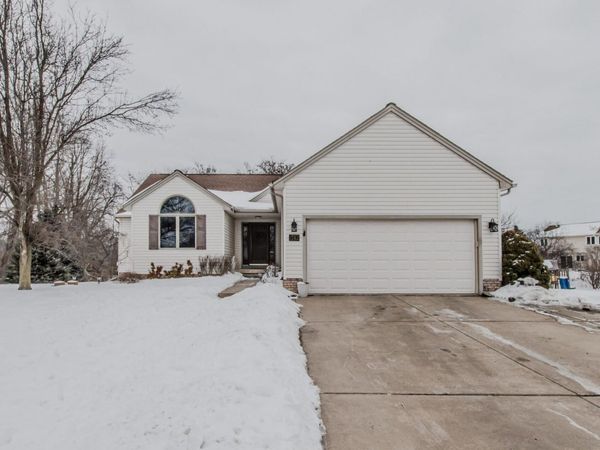 1782 Sycamore Court, Saline, MI 48176