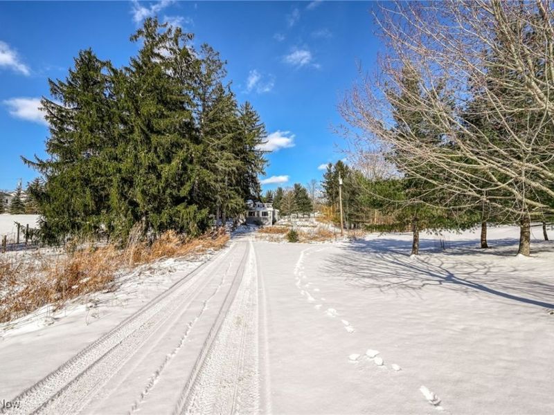 349 E Mennonite Road, Aurora, OH 44202 Photo 32