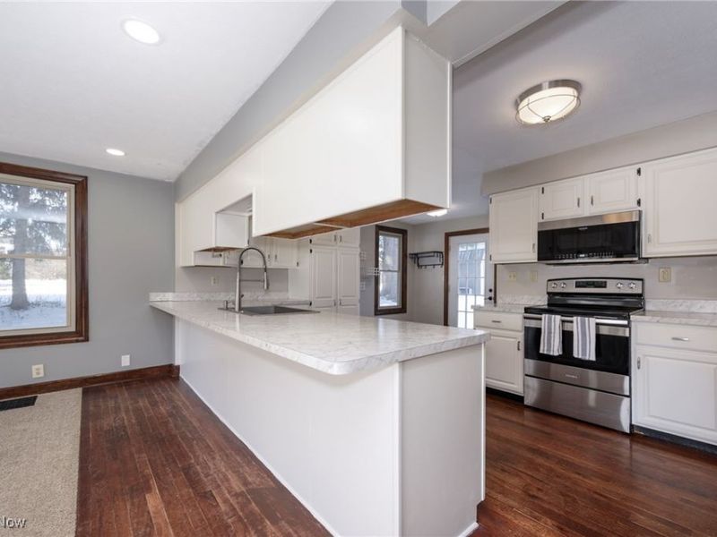 349 E Mennonite Road, Aurora, OH 44202 Photo 7